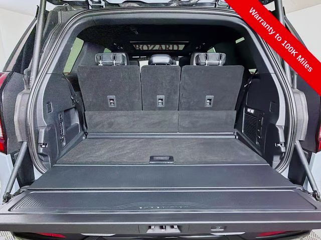 2025 Gray Metallic Ford Expedition Platinum 4X4 SUV