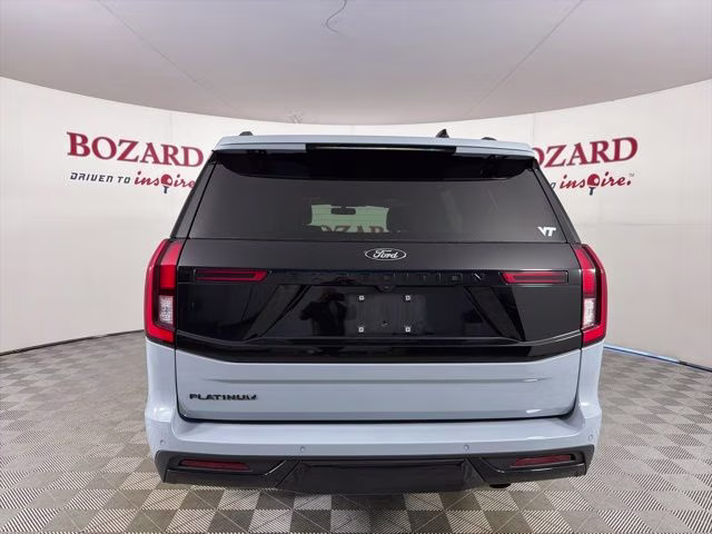 2025 Gray Metallic Ford Expedition Platinum 4X4 SUV