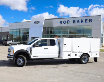 2025 Oxford White Ford Super Duty F-550 DRW XL 4X4 Truck