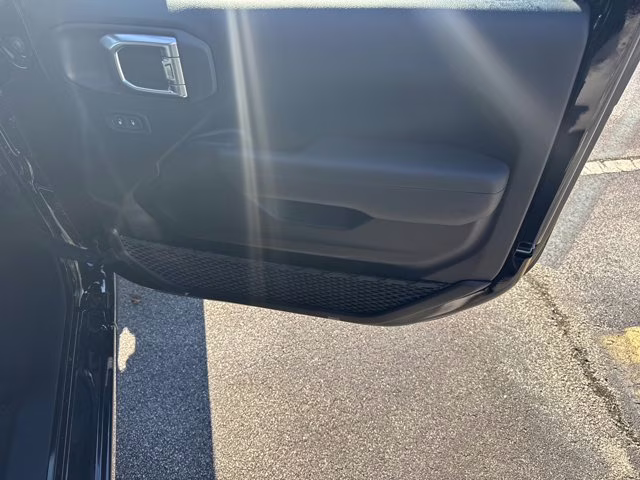 2026 Black Clearcoat Jeep Gladiator Sport S 4X4 Truck