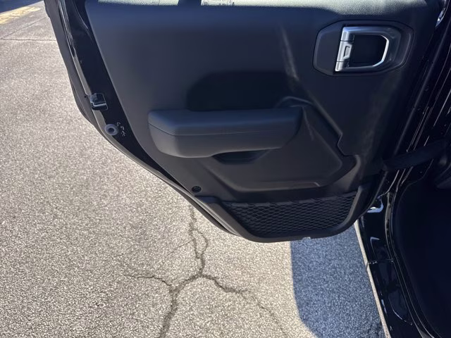 2026 Black Clearcoat Jeep Gladiator Sport S 4X4 Truck