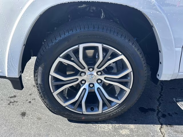 2026 Ivory White Tri-Coat Pearlcoat Ram 1500 Tungsten 4X4 Truck