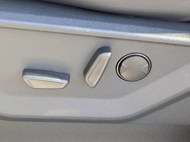 2026 Gray Metallic Ford Super Duty F-250 SRW LARIAT 4X4 Truck