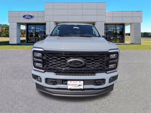 2026 Gray Metallic Ford Super Duty F-250 SRW LARIAT 4X4 Truck