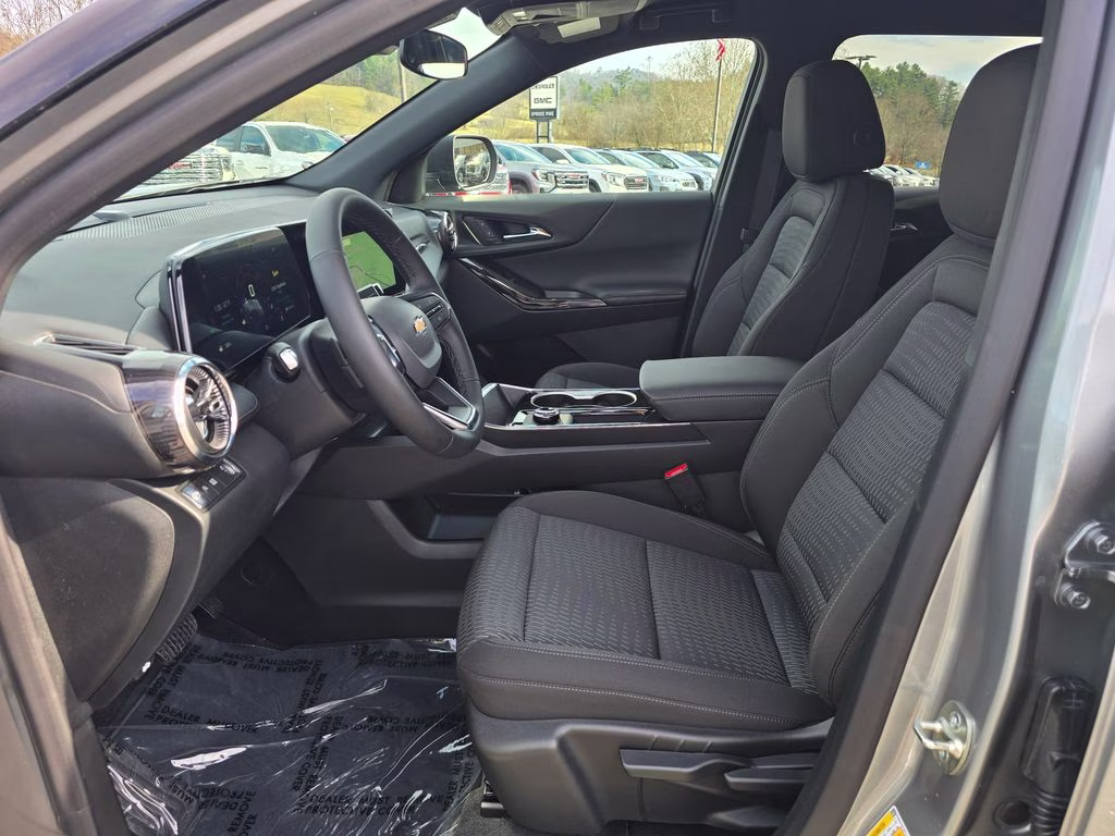 2026 Sterling Gray Metallic Chevrolet Equinox LT FWD SUV