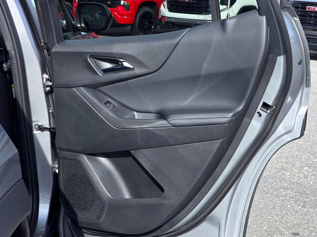 2026 Sterling Gray Metallic Chevrolet Equinox LT FWD SUV