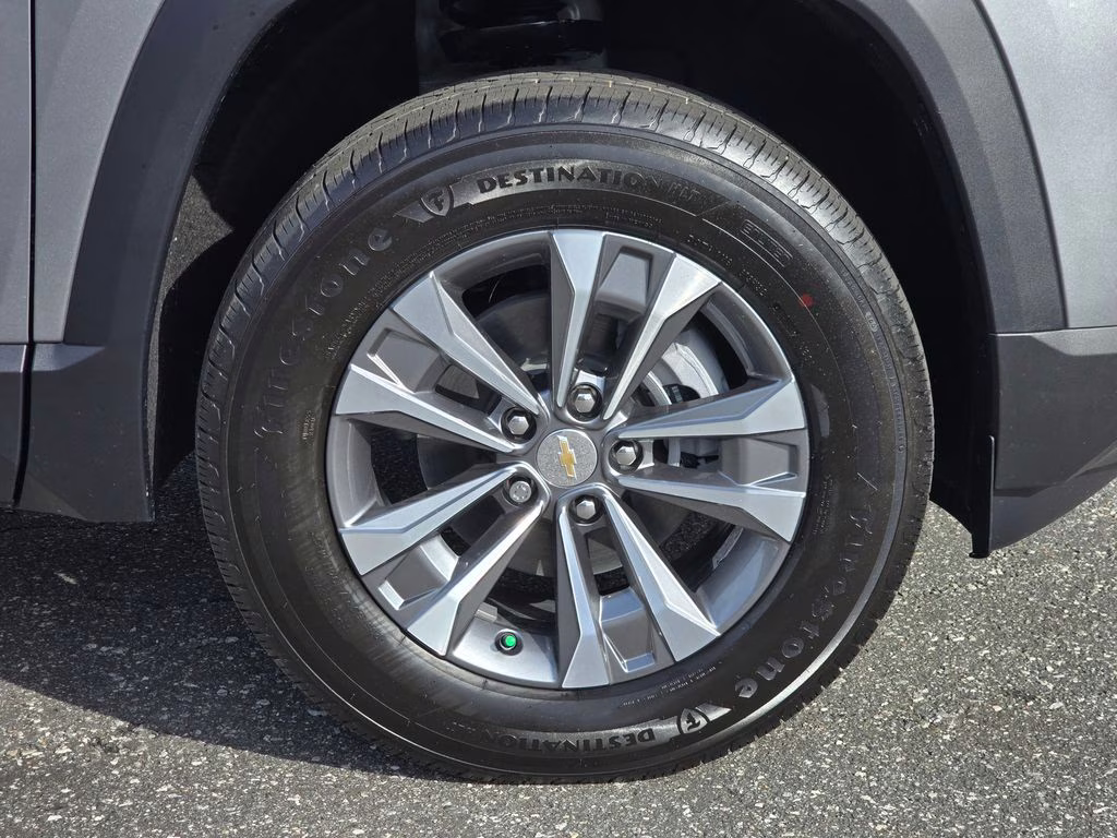 2026 Sterling Gray Metallic Chevrolet Equinox LT FWD SUV