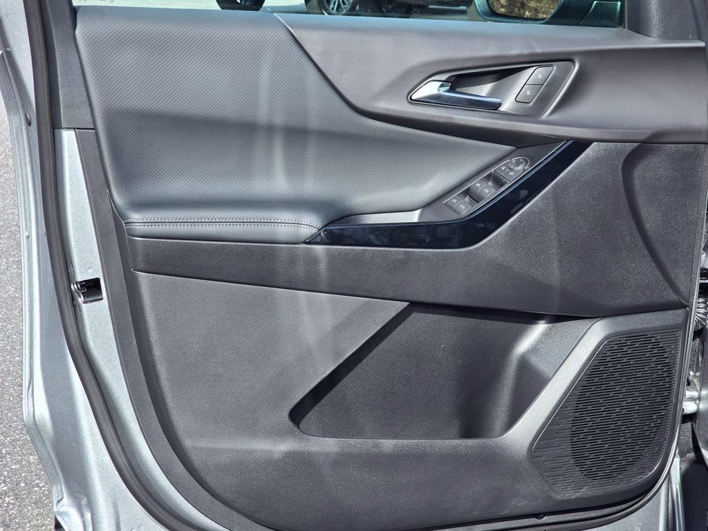 2026 Sterling Gray Metallic Chevrolet Equinox LT FWD SUV