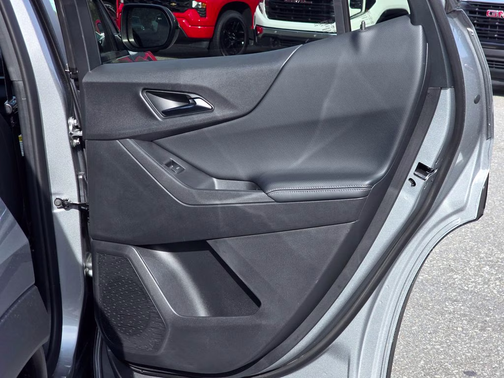 2026 Sterling Gray Metallic Chevrolet Equinox LT FWD SUV