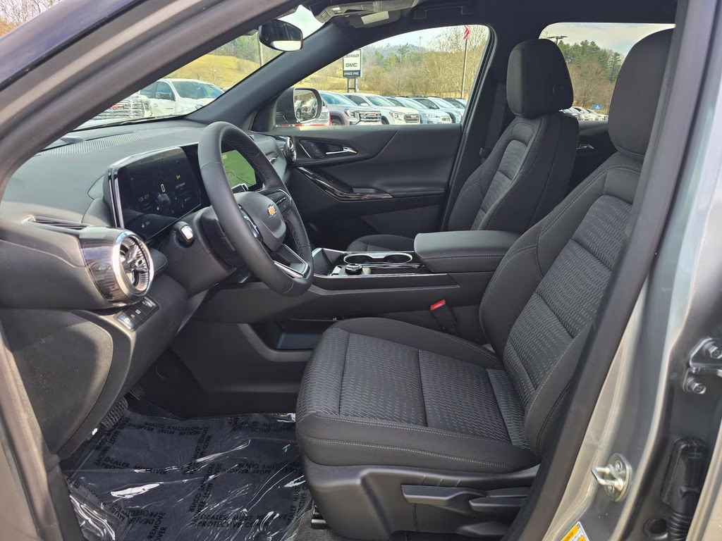 2026 Sterling Gray Metallic Chevrolet Equinox LT FWD SUV