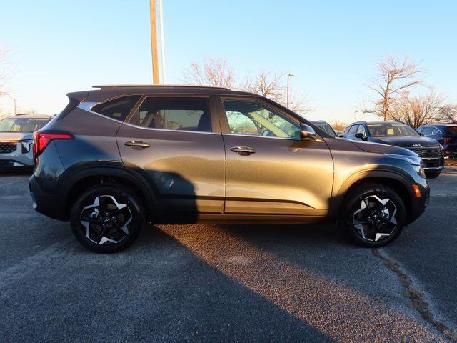 2026 Gravity Gray Kia Seltos EX AWD SUV