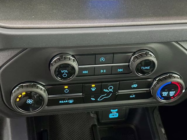 2025 Oxford White Ford Bronco Base 4X4 SUV