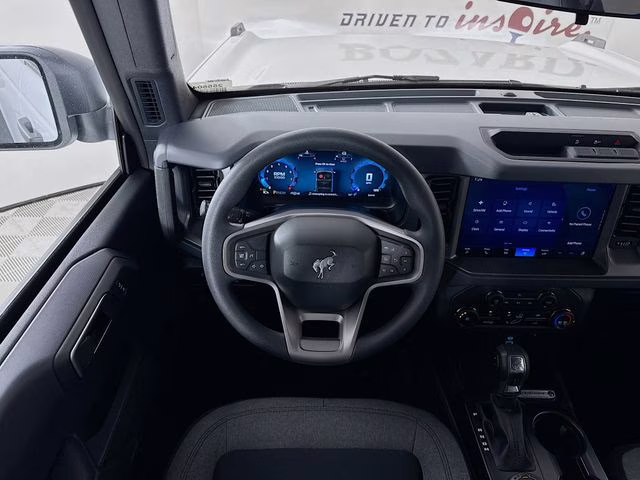 2025 Oxford White Ford Bronco Base 4X4 SUV