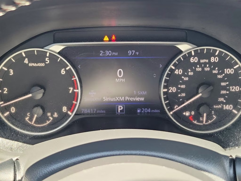 2022 Pearl White Tricoat Nissan Altima 2.5 SR FWD Sedan