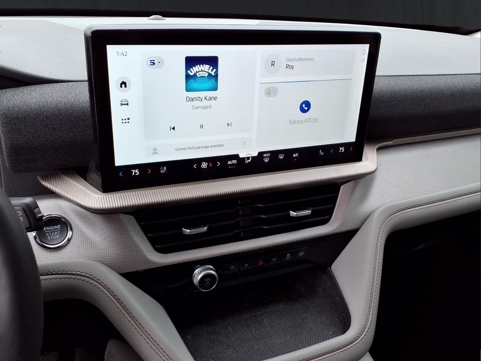 2026 White Metallic Ford Explorer Active RWD SUV