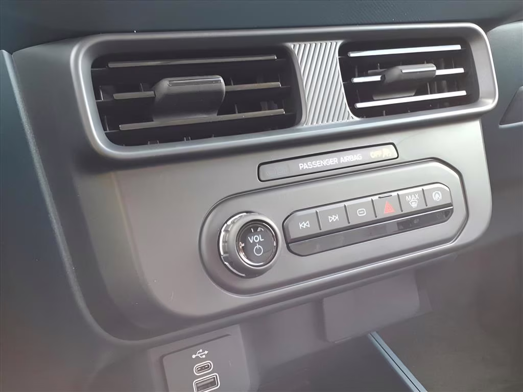 2025 Silver Metallic Ford Maverick XL AWD Truck