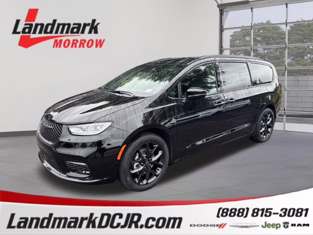 2026 Diamond Black Crystal Pearlcoat Chrysler Pacifica Select FWD Van