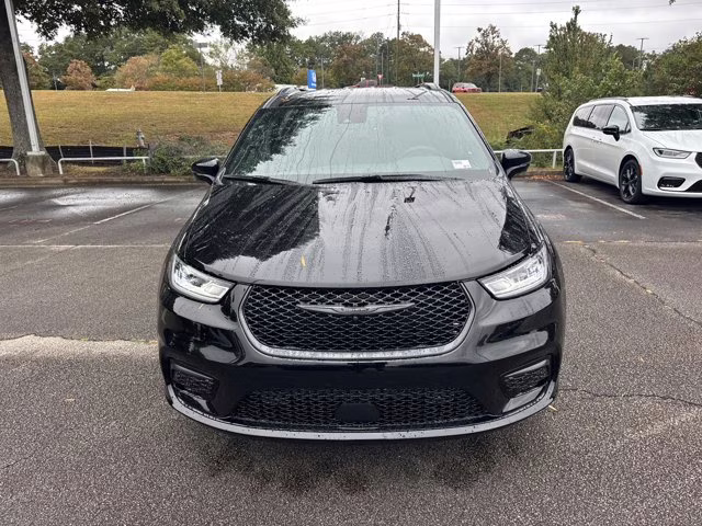 2026 Diamond Black Crystal Pearlcoat Chrysler Pacifica Select FWD Van
