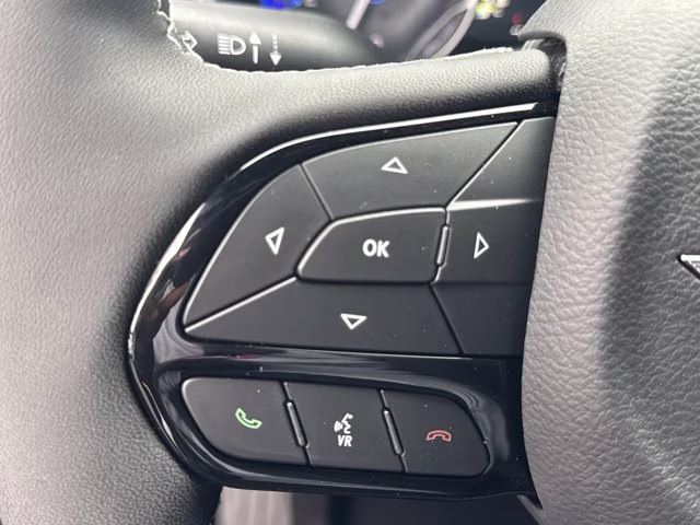 2026 Diamond Black Crystal Pearlcoat Chrysler Pacifica Select FWD Van