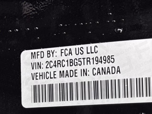2026 Diamond Black Crystal Pearlcoat Chrysler Pacifica Select FWD Van