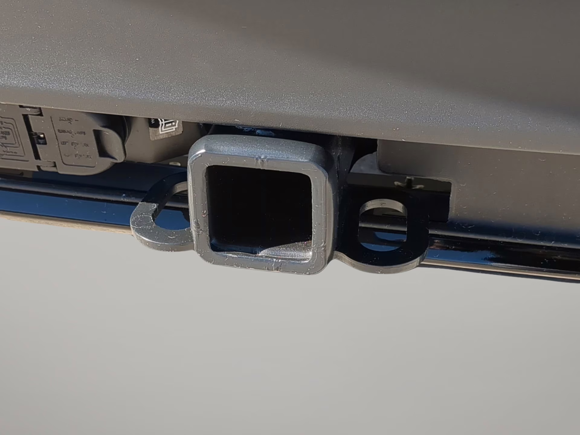 2026 Star White Metallic Tri-Coat Ford Explorer ST-Line RWD SUV