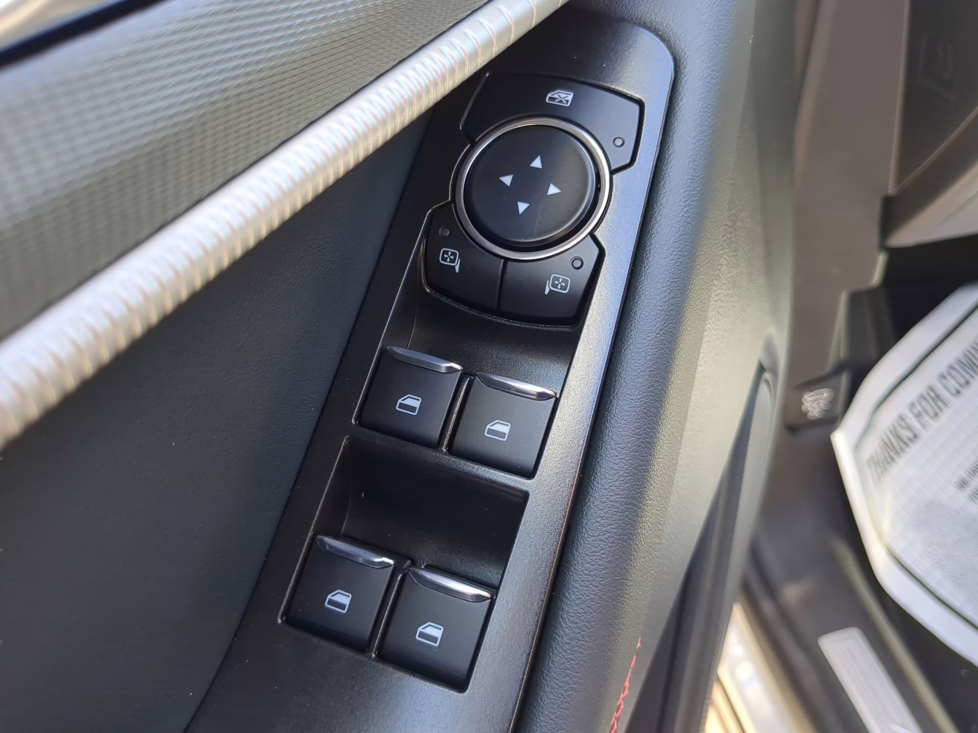 2026 Star White Metallic Tri-Coat Ford Explorer ST-Line RWD SUV