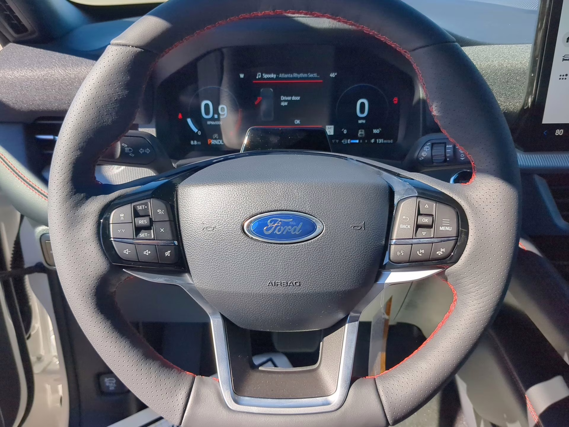 2026 Star White Metallic Tri-Coat Ford Explorer ST-Line RWD SUV