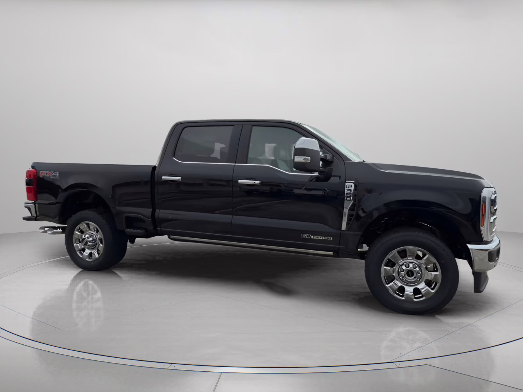 2026 Agate Black Metallic Ford Super Duty F-350 SRW LARIAT Crew Cab Pickup 4X4 Truck