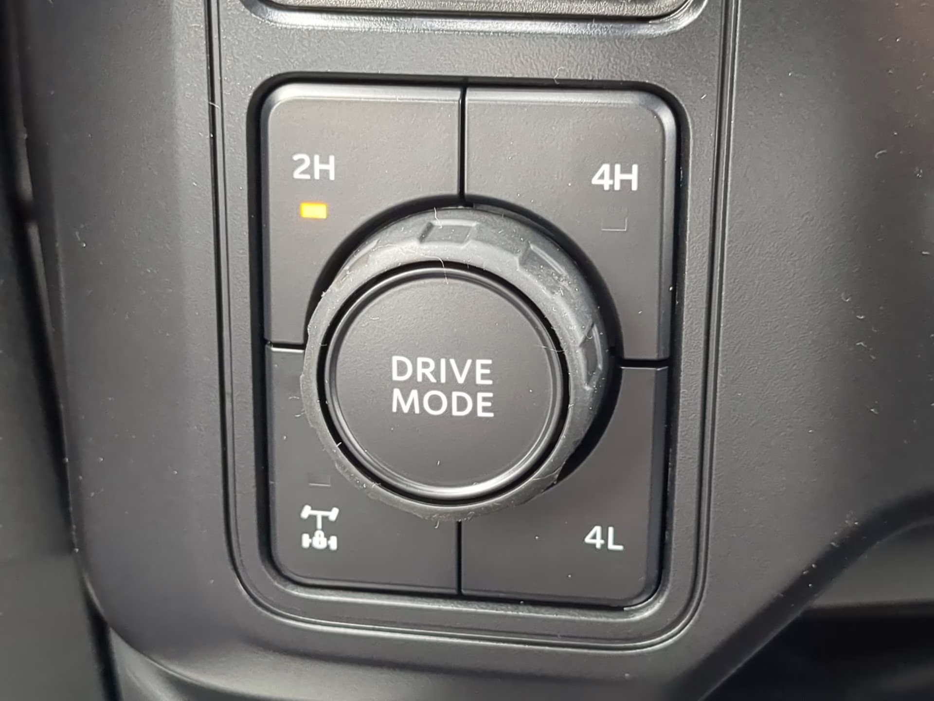 2026 Agate Black Metallic Ford Super Duty F-350 SRW LARIAT Crew Cab Pickup 4X4 Truck