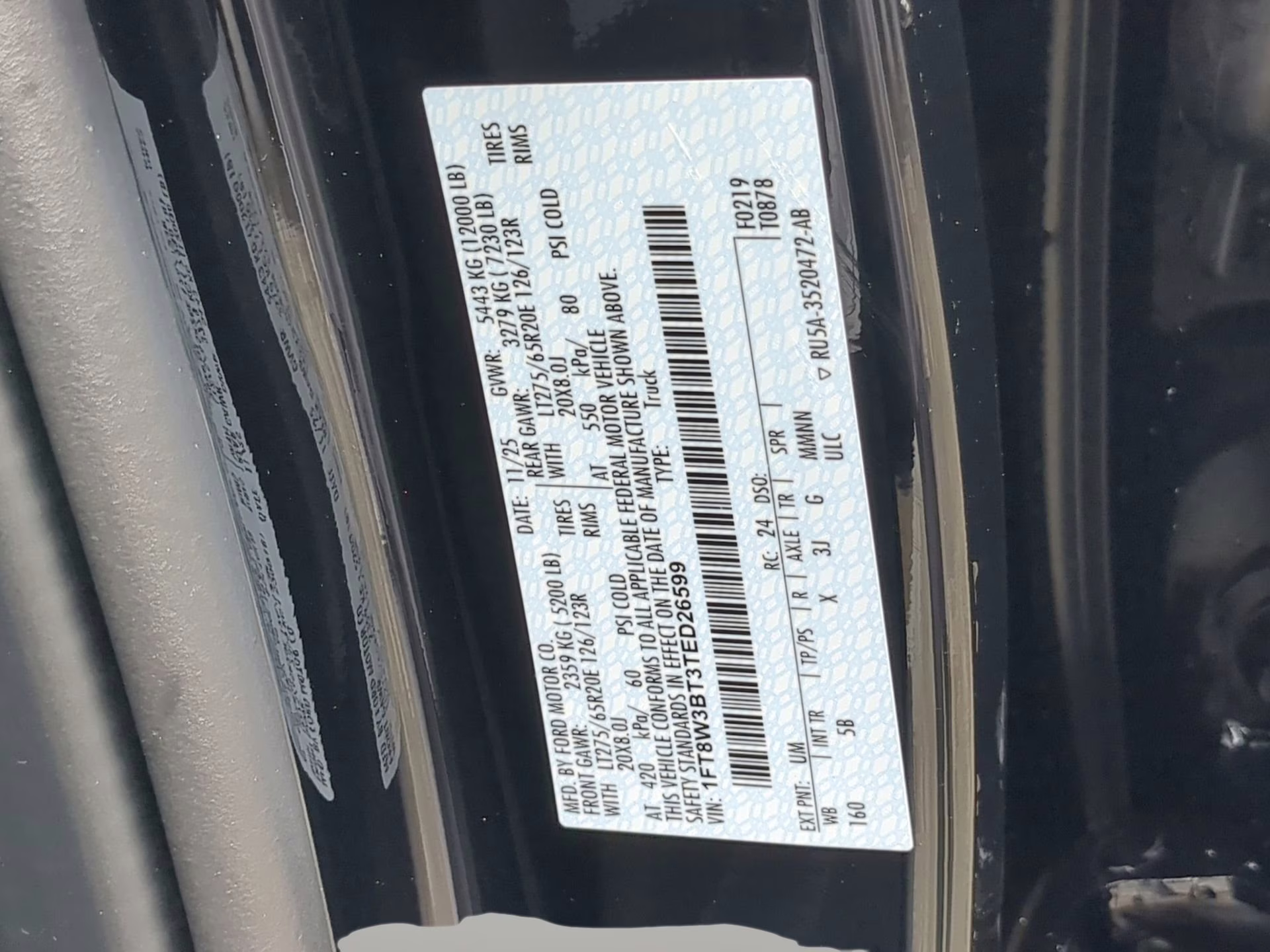 2026 Agate Black Metallic Ford Super Duty F-350 SRW LARIAT Crew Cab Pickup 4X4 Truck