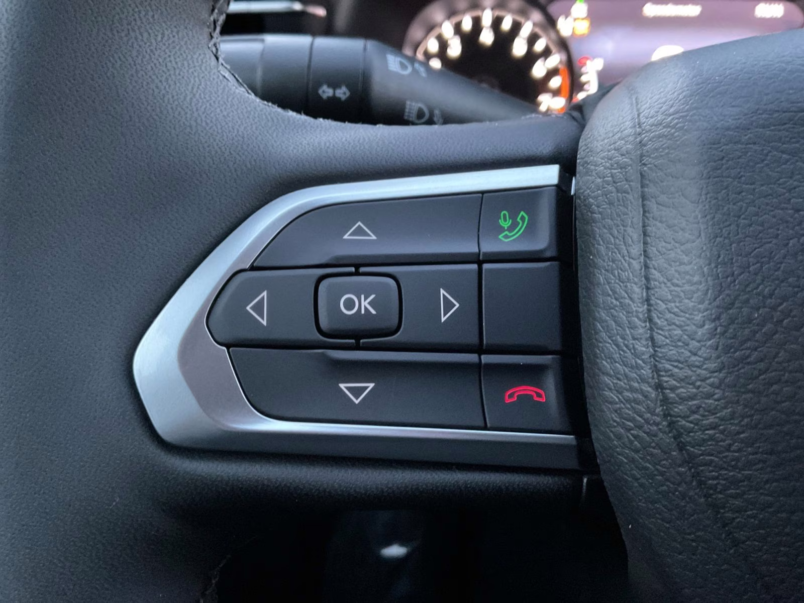 2026 Bright White Clearcoat Jeep Compass Limited 4X4 SUV