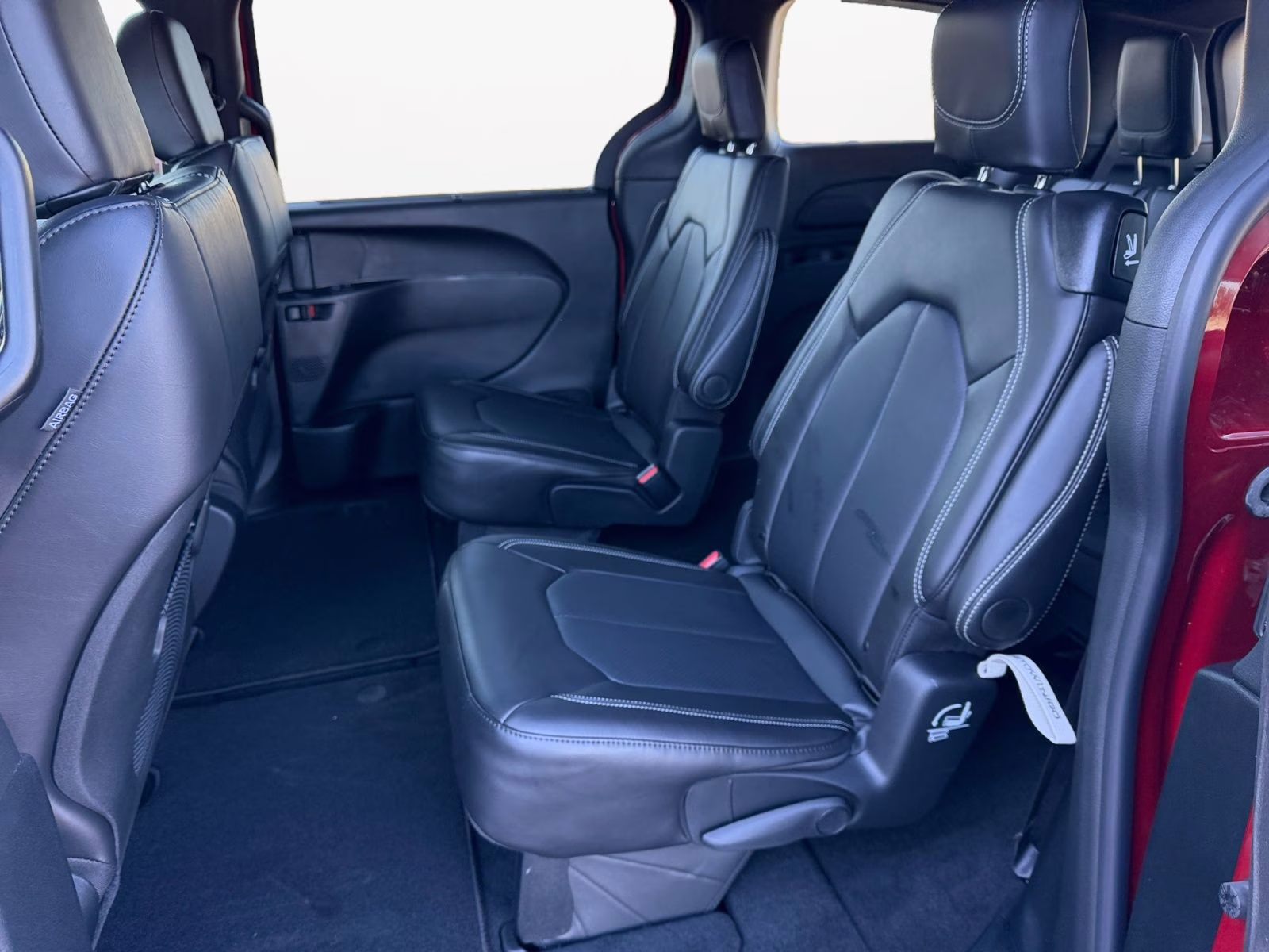 2026 Red Hot Pearlcoat Chrysler Pacifica Select AWD Van