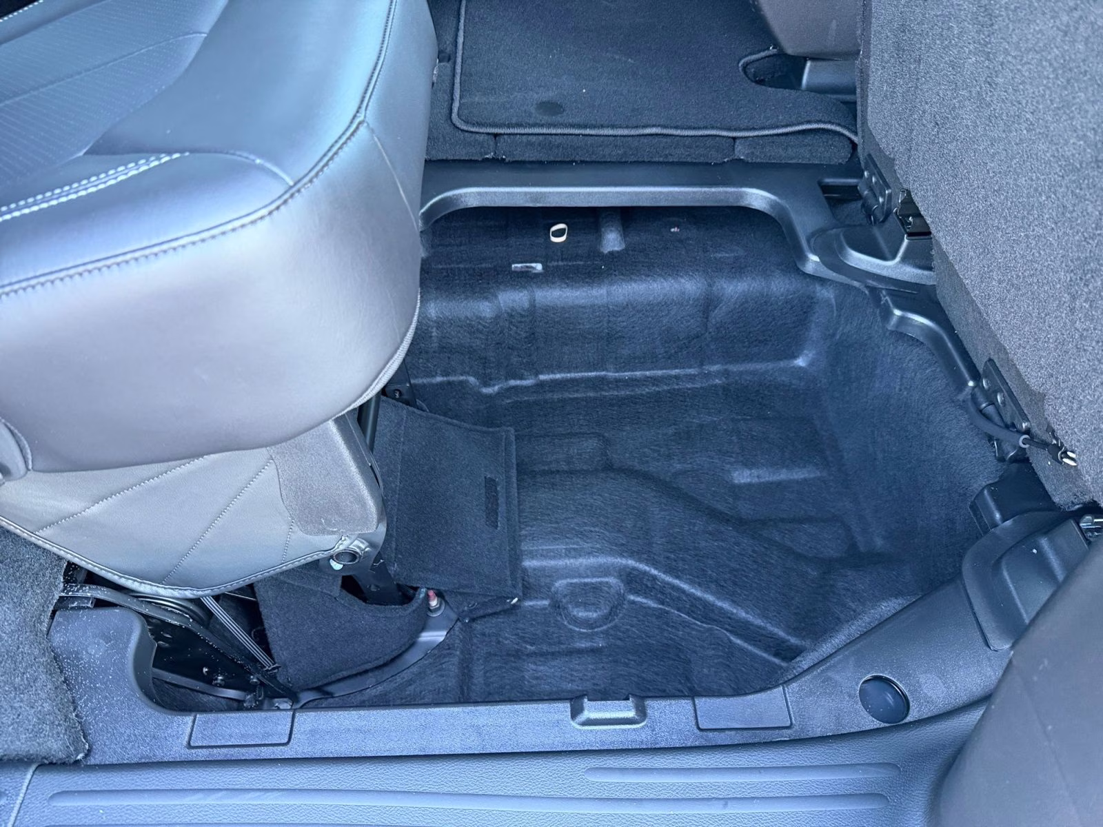 2026 Red Hot Pearlcoat Chrysler Pacifica Select AWD Van