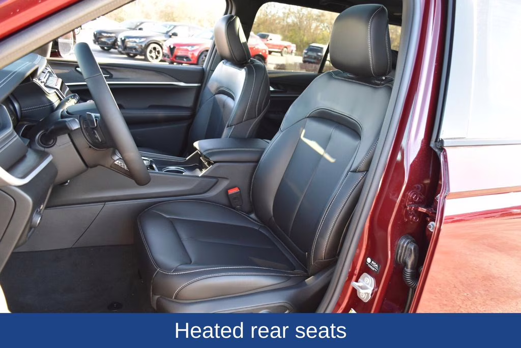 2025 Velvet Red Pearlcoat Jeep Grand Cherokee Limited 4X4 SUV