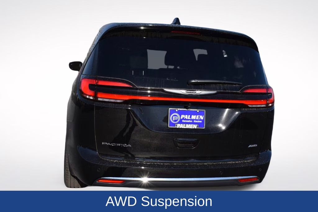 2026 Diamond Black Crystal Pearlcoat Chrysler Pacifica Select AWD Van