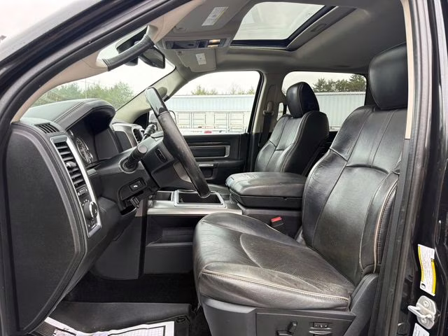 2015 Brilliant Black Crystal Pearlcoat Ram 2500 Laramie Longhorn 4X4 Truck