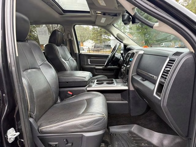 2015 Brilliant Black Crystal Pearlcoat Ram 2500 Laramie Longhorn 4X4 Truck