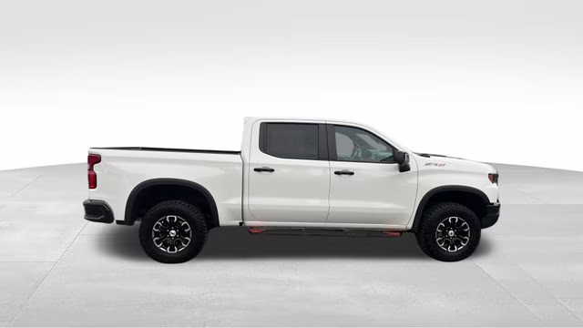 2024 Summit White Chevrolet Silverado 1500 ZR2 4X4 Truck