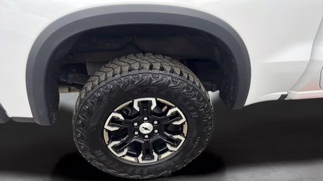 2024 Summit White Chevrolet Silverado 1500 ZR2 4X4 Truck