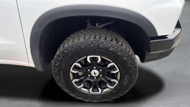 2024 Summit White Chevrolet Silverado 1500 ZR2 4X4 Truck