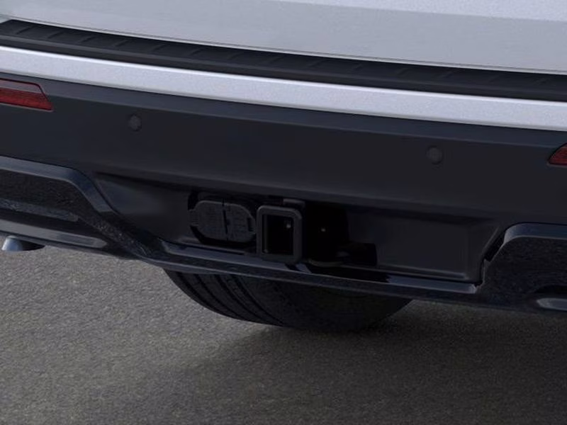 2026 Star White Metallic Tri-Coat Ford Explorer ST-Line RWD SUV