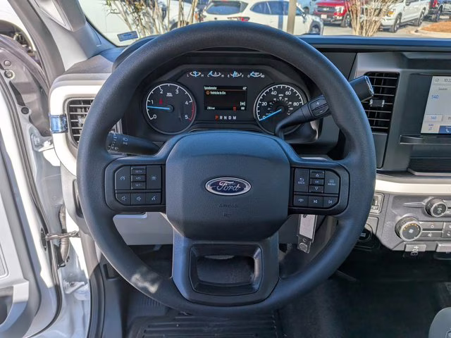 2025 Oxford White Ford Super Duty F-450 DRW XL RWD Truck