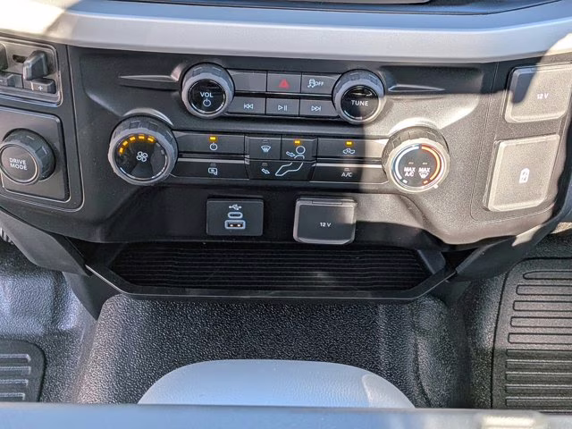 2025 Oxford White Ford Super Duty F-450 DRW XL RWD Truck