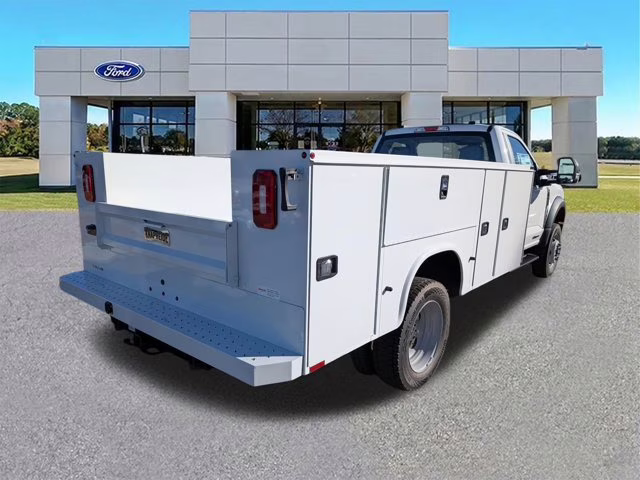 2025 Oxford White Ford Super Duty F-450 DRW XL RWD Truck