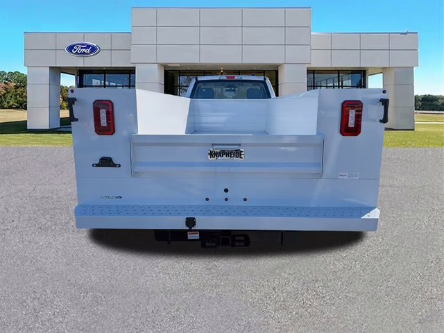 2025 Oxford White Ford Super Duty F-450 DRW XL RWD Truck
