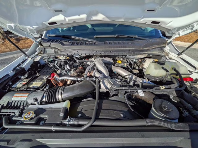 2024 Oxford White Ford Super Duty F-450 DRW XL 4X4 Truck