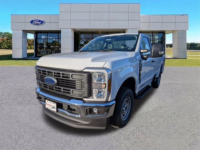 2026 Oxford White Ford Super Duty F-250 SRW XL 4X4 Truck