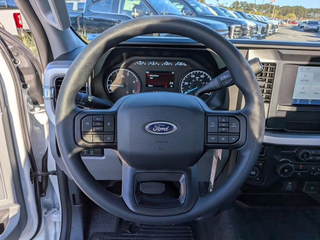 2026 Oxford White Ford Super Duty F-250 SRW XL 4X4 Truck