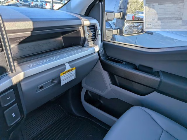 2026 Oxford White Ford Super Duty F-250 SRW XL 4X4 Truck