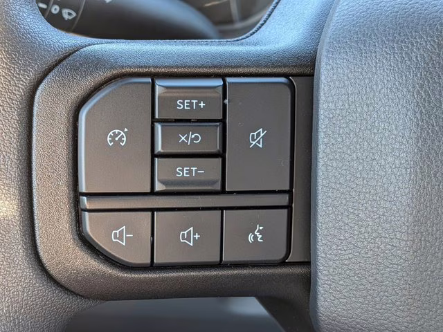 2026 Oxford White Ford Super Duty F-250 SRW XL 4X4 Truck